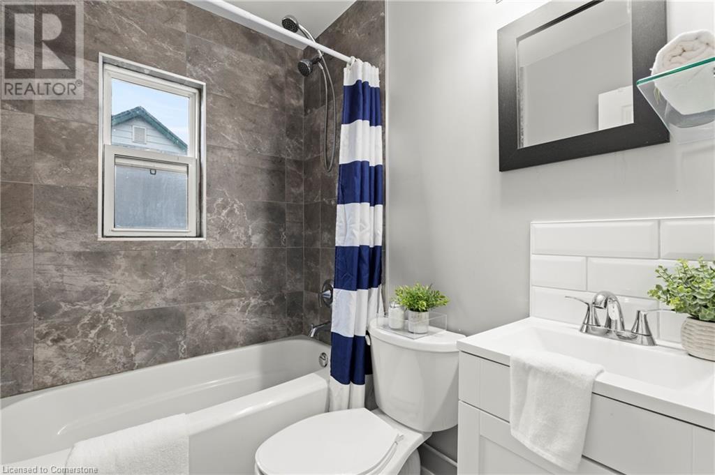 735 Upper Gage Avenue, Hamilton, Ontario L8V 4J9 - Photo 12 - 40656953