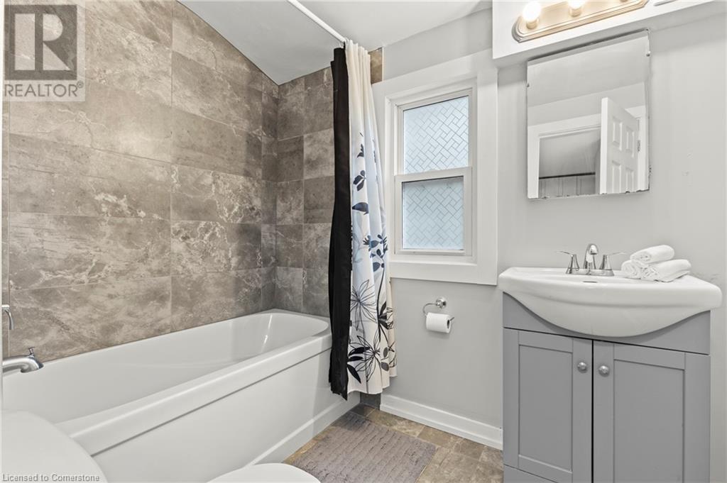 735 Upper Gage Avenue, Hamilton, Ontario L8V 4J9 - Photo 18 - 40656953