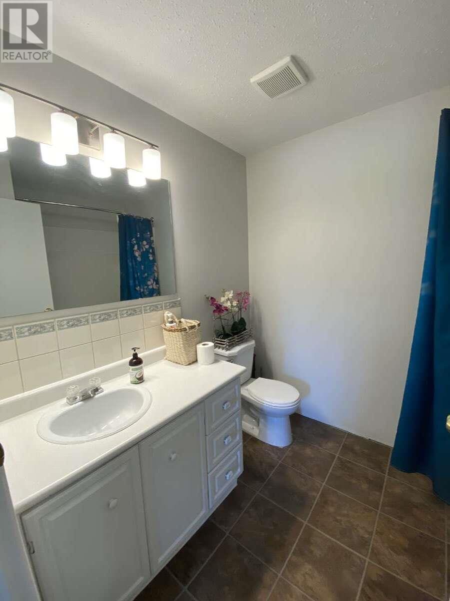 1155 14th Avenue, Valemount, British Columbia V0E 2Z0 - Photo 11 - R2931842