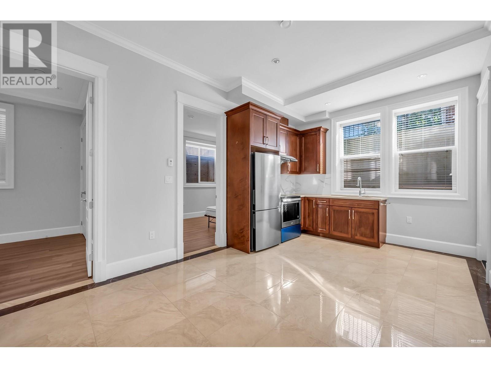 6680 Winch Street, Burnaby, British Columbia  V5B 2L6 - Photo 34 - R2931745