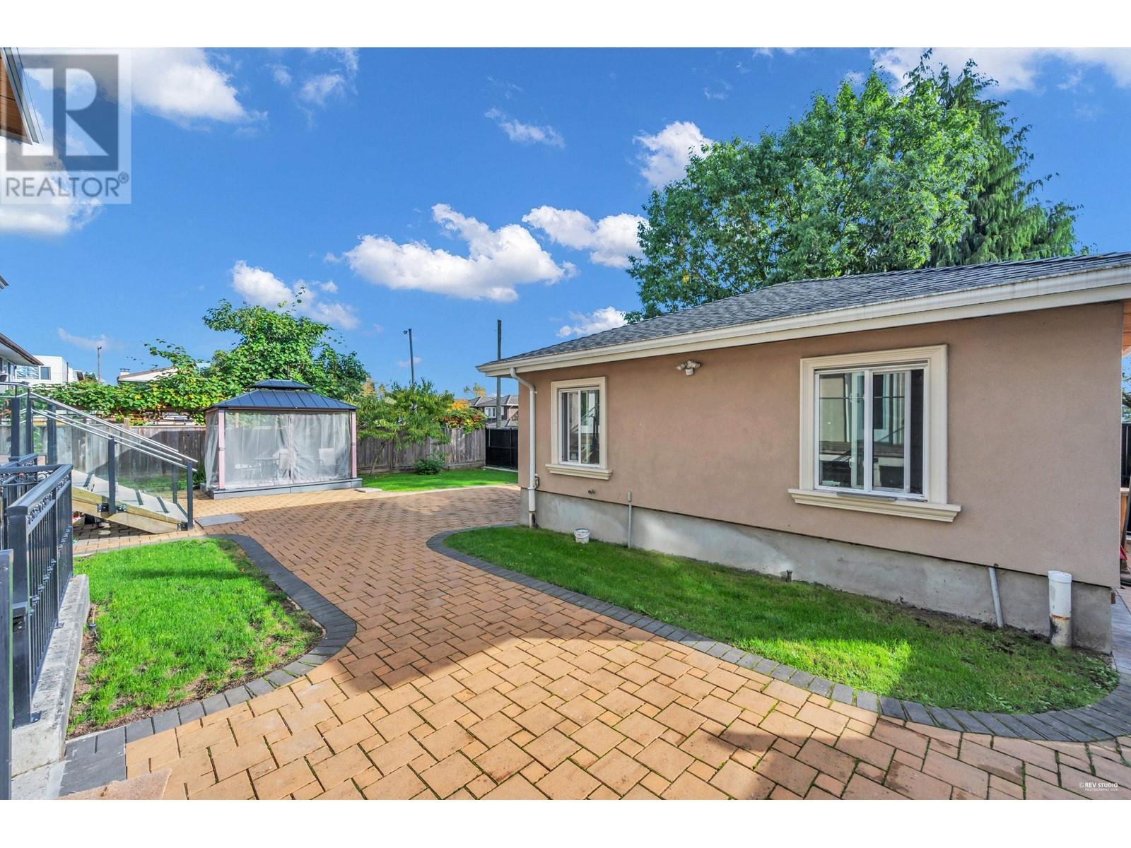 6680 Winch Street, Burnaby, British Columbia  V5B 2L6 - Photo 36 - R2931745