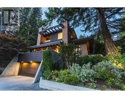 4651 MARINE DRIVE, West Vancouver, British Columbia