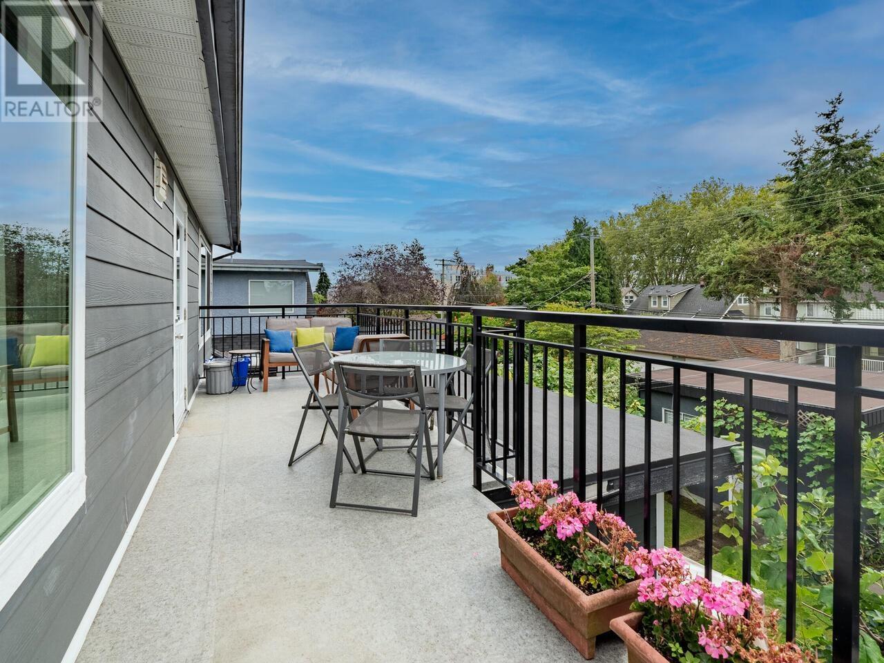 Listing Picture 31 of 40 : 3706 W KING EDWARD AVENUE, Vancouver / 溫哥華 - 魯藝地產 Yvonne Lu Group - MLS Medallion Club Member