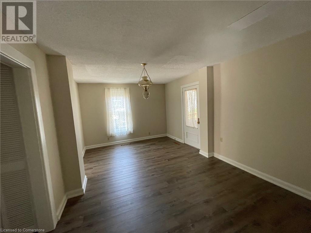 188 Mill Street N Unit# 1, Waterdown, Ontario L9H 2L4 - Photo 2 - 40657014