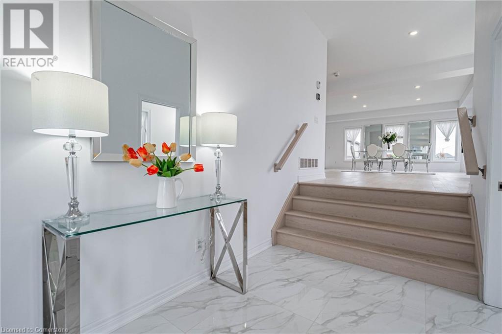 6074 Pauline Drive, Niagara Falls, Ontario  L2H 0H9 - Photo 5 - 40655457