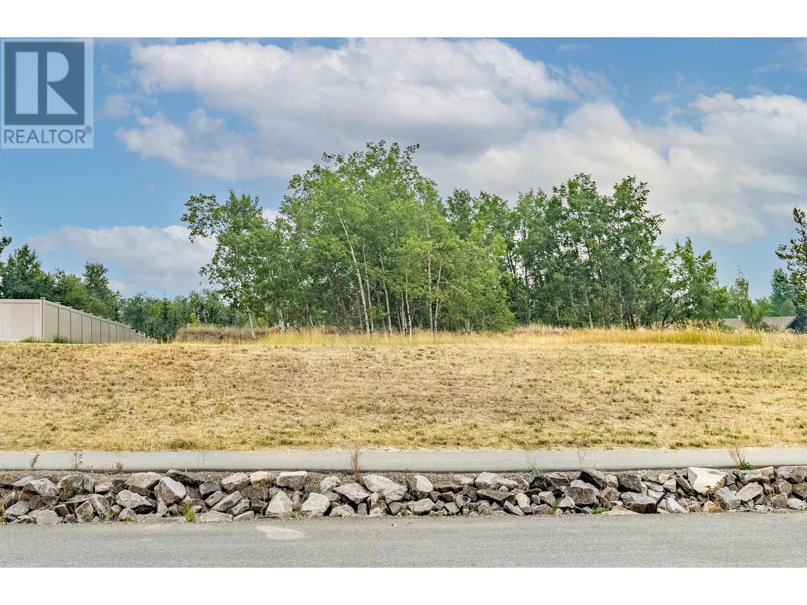 310 SANDHILL CRESCENT, 100 Mile House, British Columbia