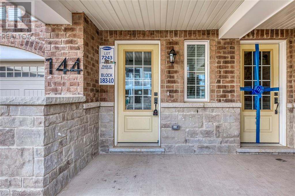 144 Christopher Road, Oakville, Ontario L6H 0X9 - Photo 3 - 40657022