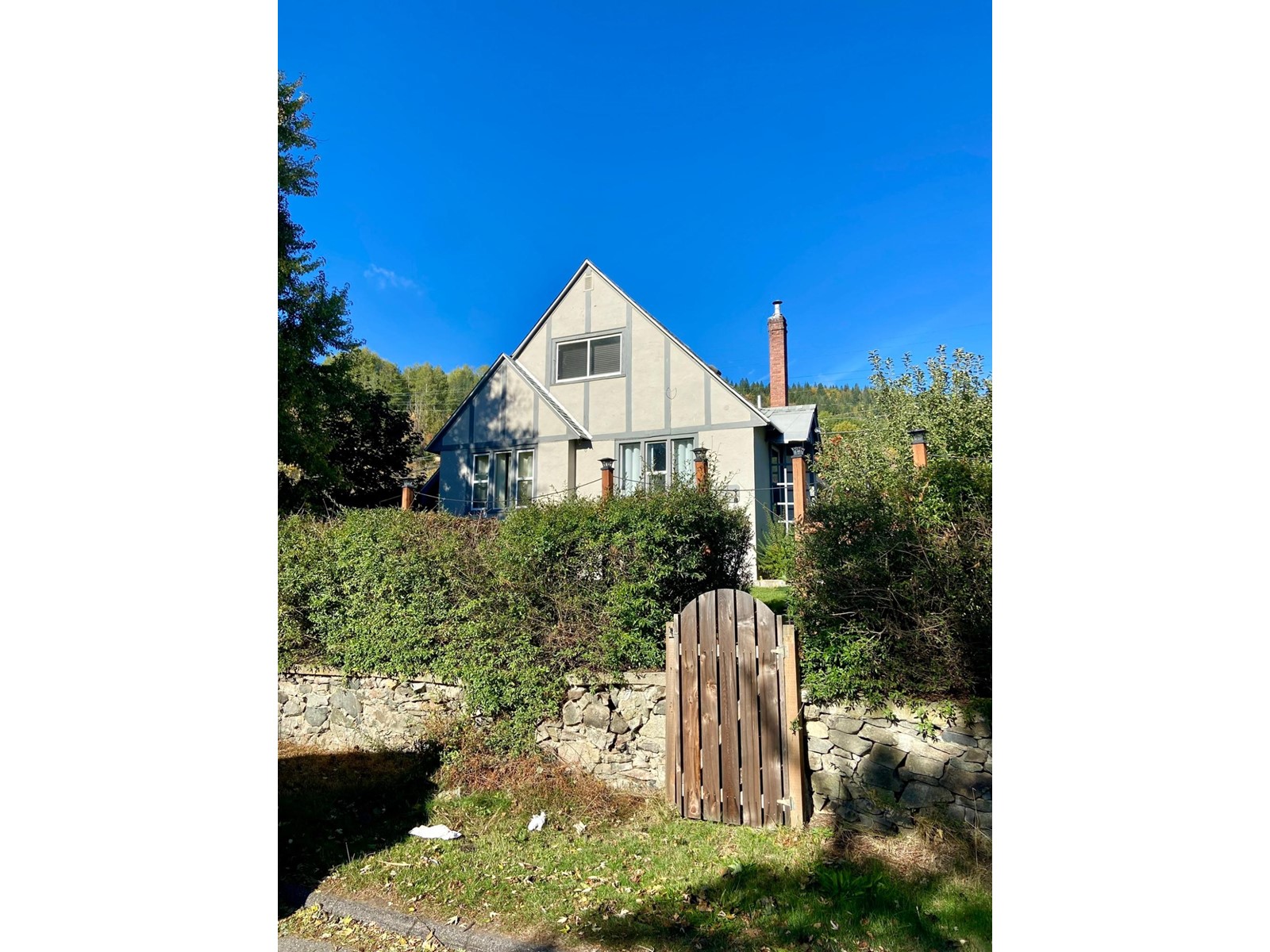 875 KIPLING STREET, Warfield, British Columbia One Percent Realty Ltd. British Columbia