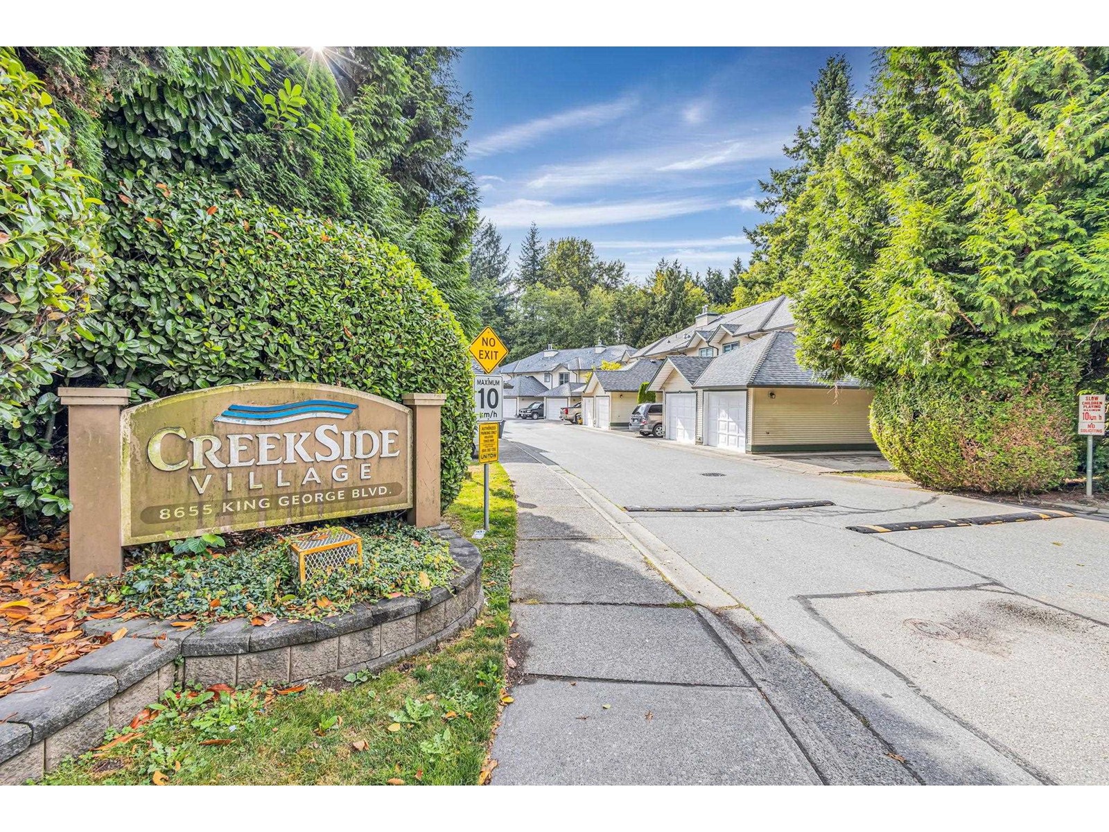 101 8655 KING GEORGE BOULEVARD, Surrey, British Columbia