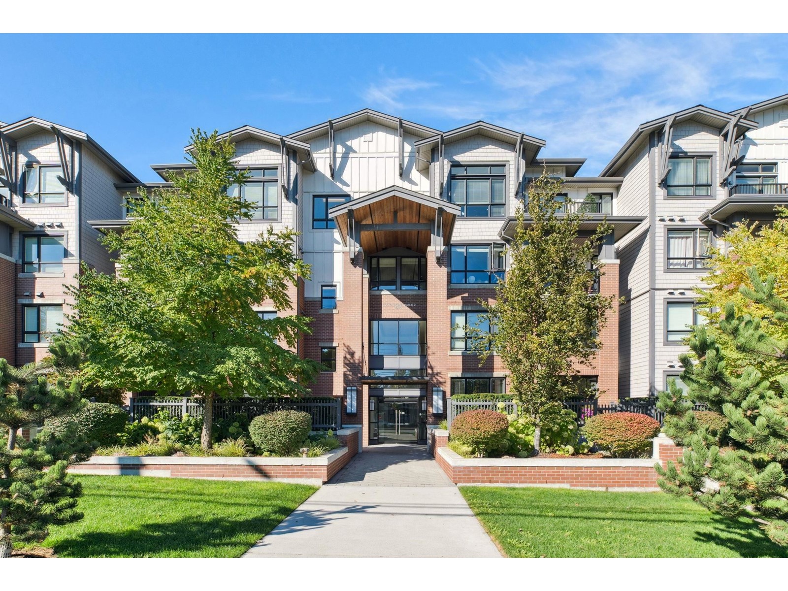 216 2960 151 STREET, surrey, British Columbia V4P0G3