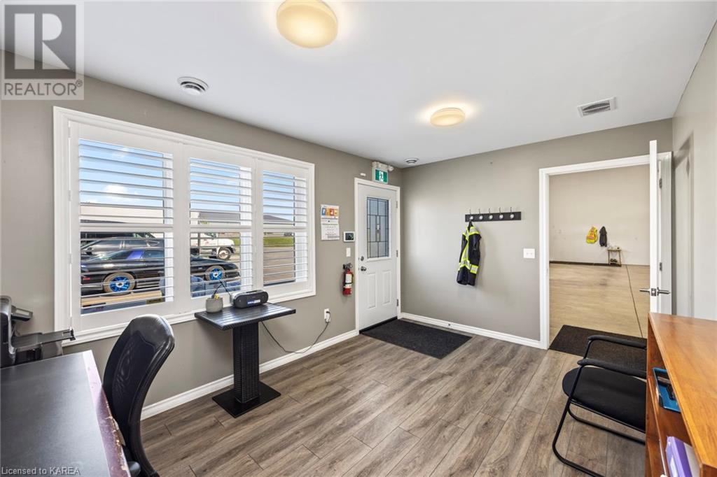 88 Jack Davey Drive, Loyalist (Lennox And Addington - South), Ontario  K0H 1G0 - Photo 5 - X9412614