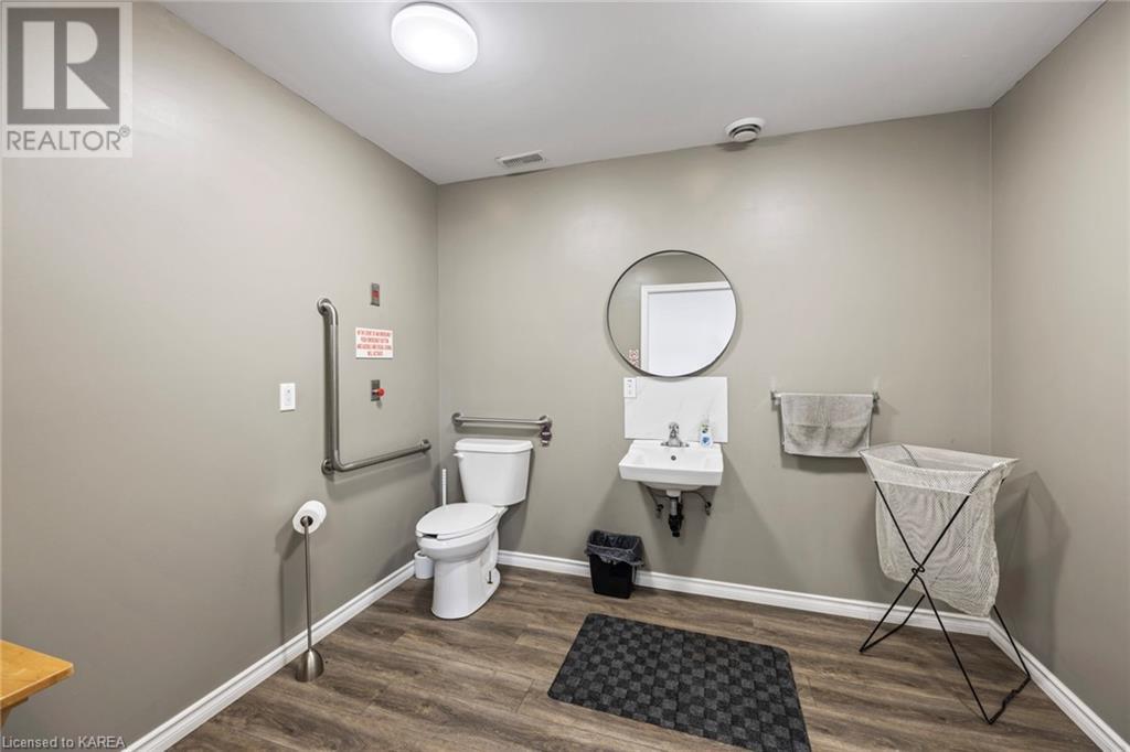 88 Jack Davey Drive, Loyalist (Lennox And Addington - South), Ontario  K0H 1G0 - Photo 8 - X9412614