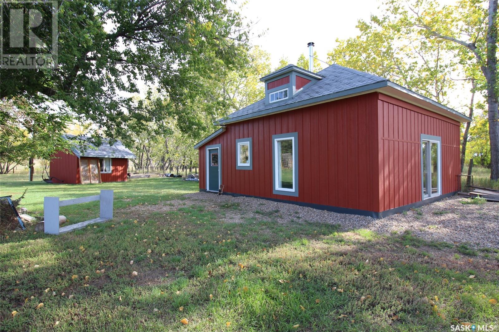 0 Chimney Coulee Road, Eastend, Saskatchewan  S0N 0T0 - Photo 1 - SK985136