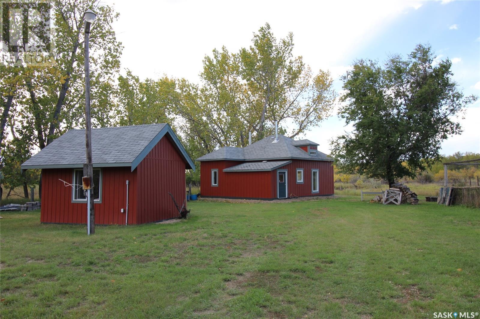 0 Chimney Coulee Road, Eastend, Saskatchewan  S0N 0T0 - Photo 16 - SK985136