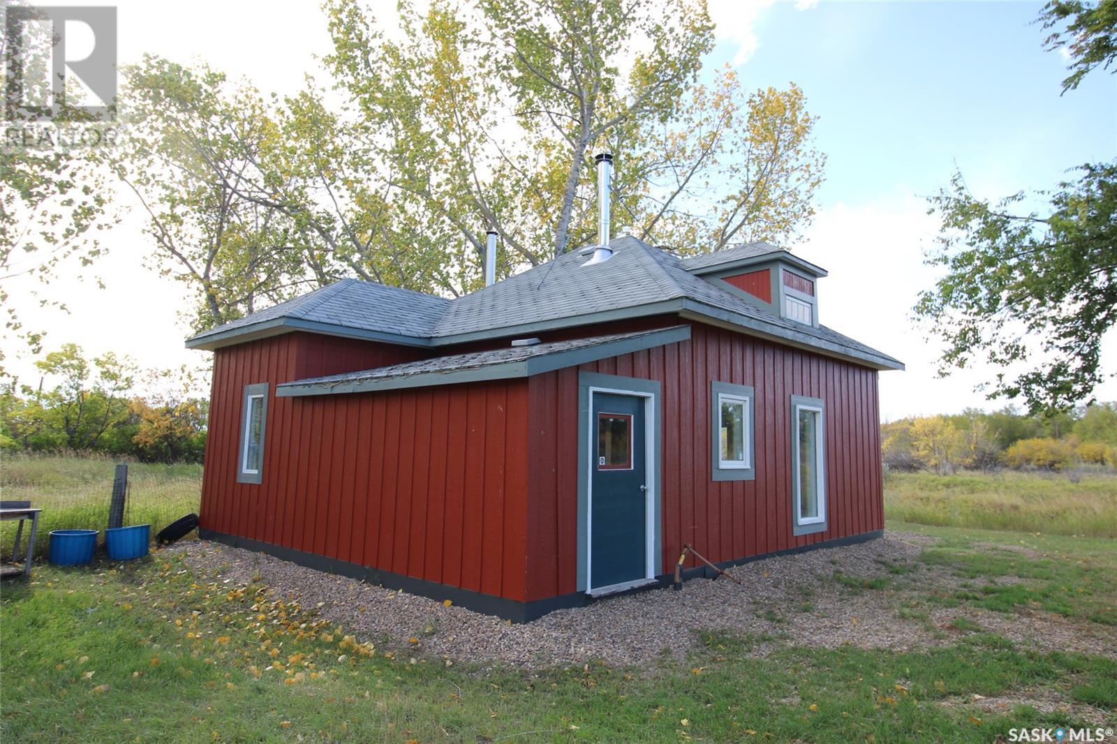 0 Chimney Coulee Road, Eastend, Saskatchewan  S0N 0T0 - Photo 17 - SK985136