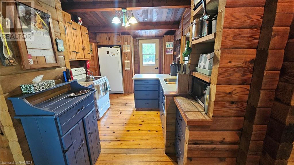 33 Whiskey Harbour Road, Northern Bruce Peninsula, Ontario N0H 1X0 - Photo 7 - 40610187