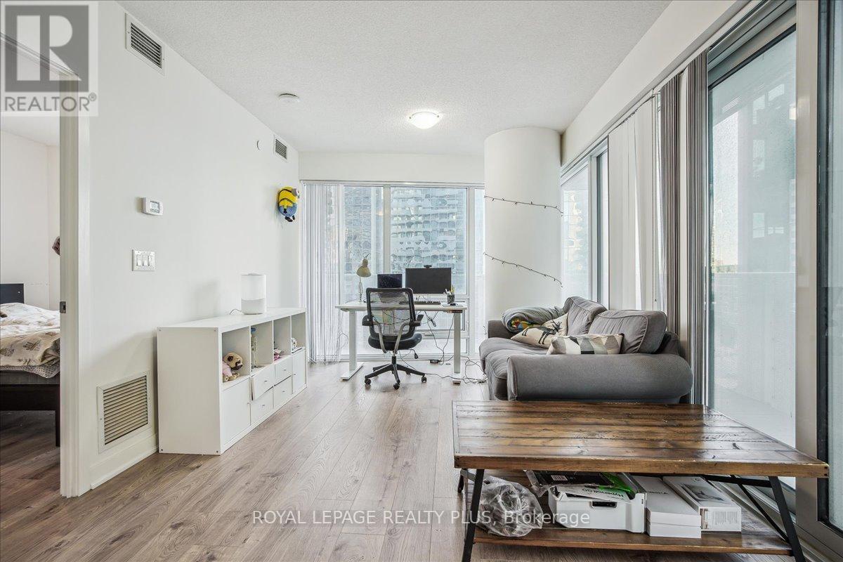 1010 - 100 Harbour Street, Toronto, Ontario  M5J 0B5 - Photo 16 - C9366834