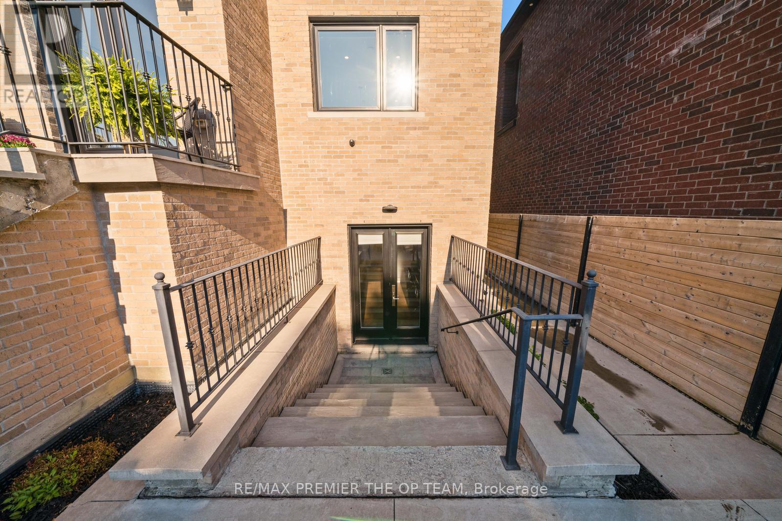 56a Bellman Avenue, Toronto, Ontario  M8W 4A4 - Photo 37 - W9356254