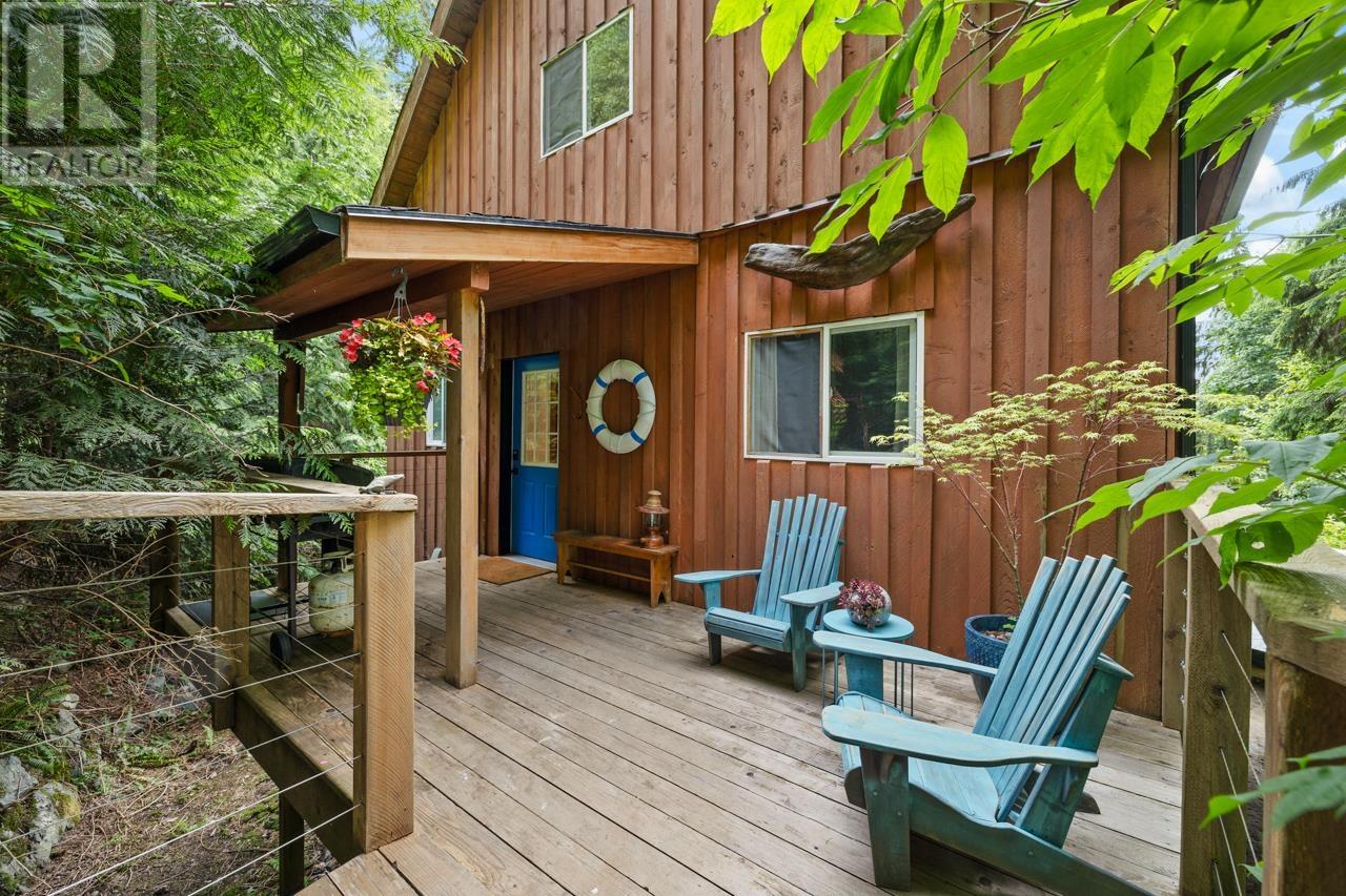 878 West Bay Road, Gambier Island, British Columbia  V0N 1V0 - Photo 2 - R2931956