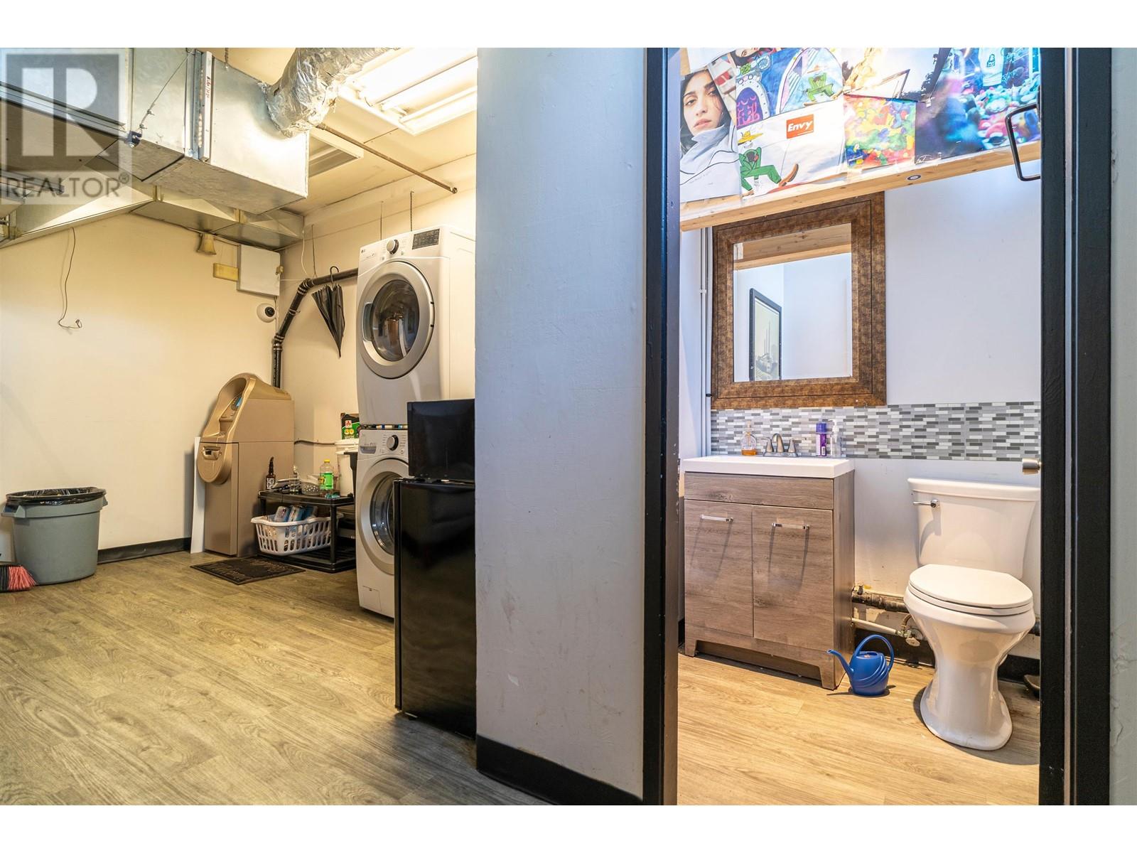 2871 W Broadway, Vancouver, British Columbia  V6K 2G6 - Photo 11 - C8063389