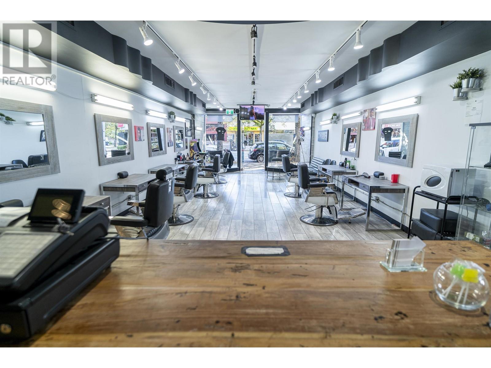 2871 W Broadway, Vancouver, British Columbia  V6K 2G6 - Photo 3 - C8063389