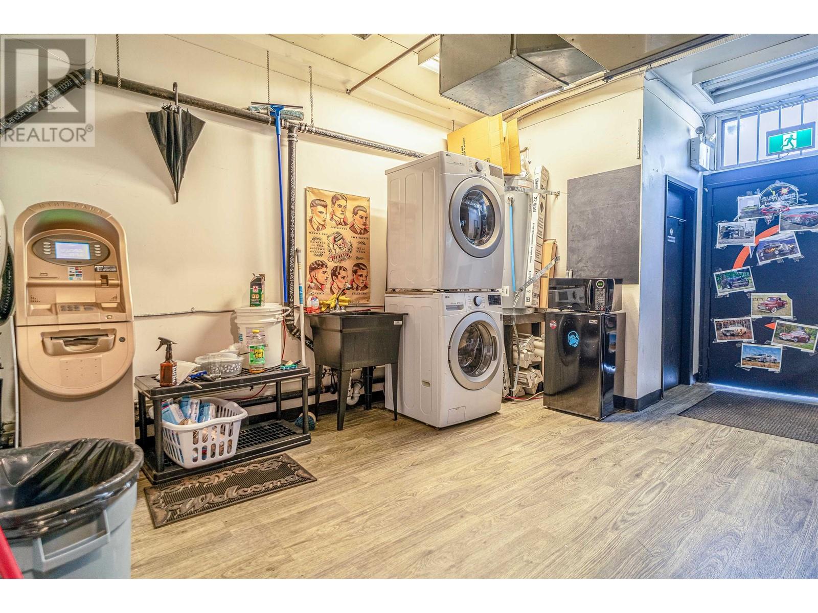 2871 W Broadway, Vancouver, British Columbia  V6K 2G6 - Photo 9 - C8063389