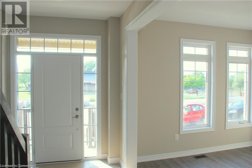 314 Hunter Road, Grimsby, Ontario L3M 0H2 - Photo 3 - 40657096