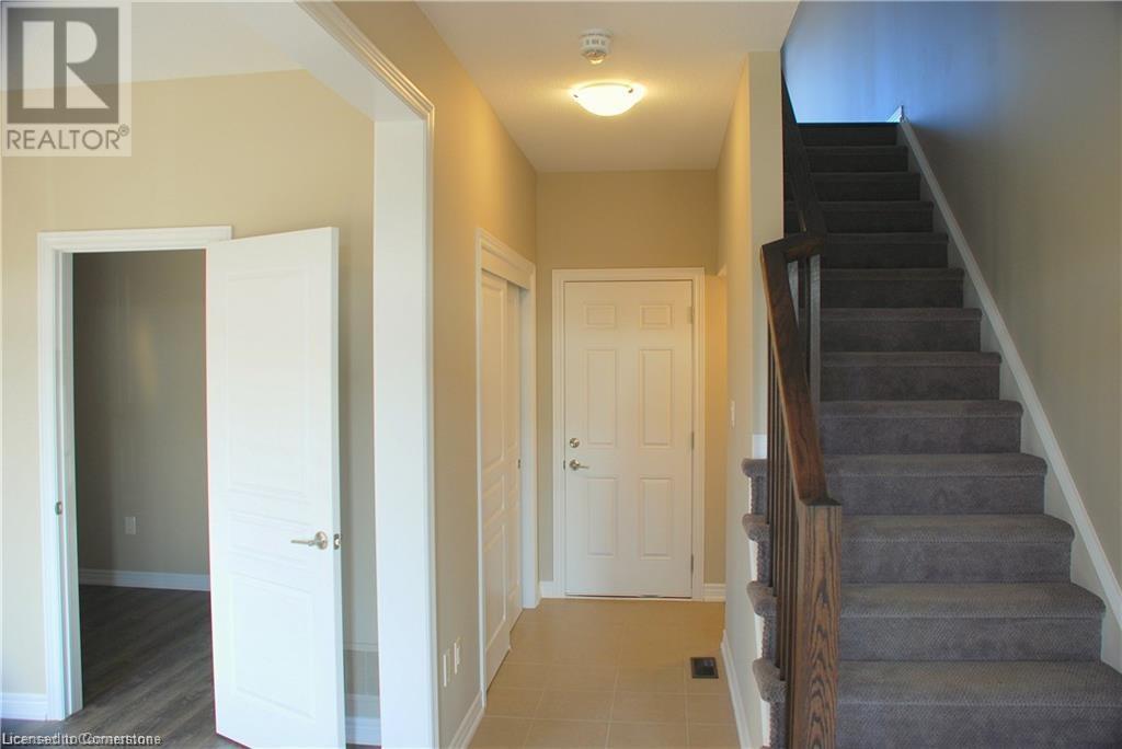 314 Hunter Road, Grimsby, Ontario L3M 0H2 - Photo 4 - 40657096