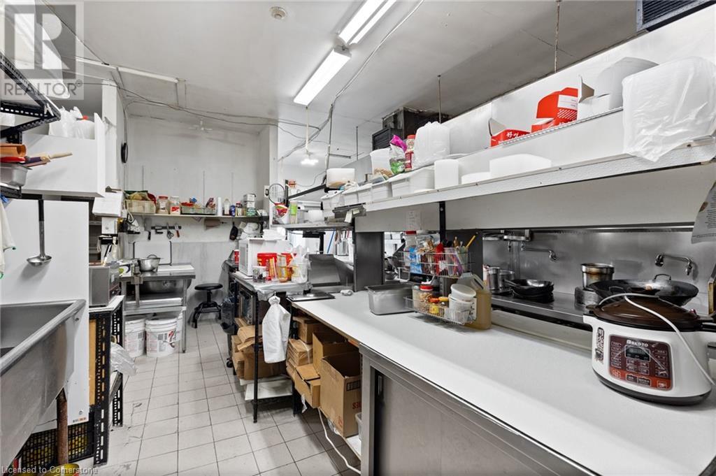 978 University Avenue W, Windsor, Ontario  N9A 5S2 - Photo 19 - 40652629