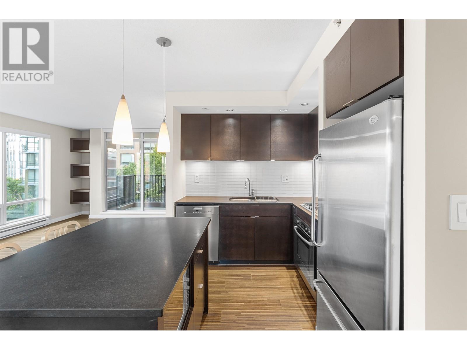 Listing Picture 17 of 26 : 602 1055 HOMER STREET, Vancouver / 溫哥華 - 魯藝地產 Yvonne Lu Group - MLS Medallion Club Member