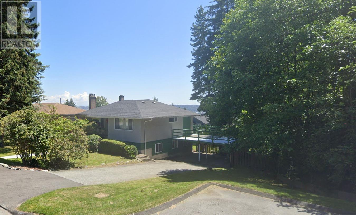 Property at 1006 THOMAS AVENUE image