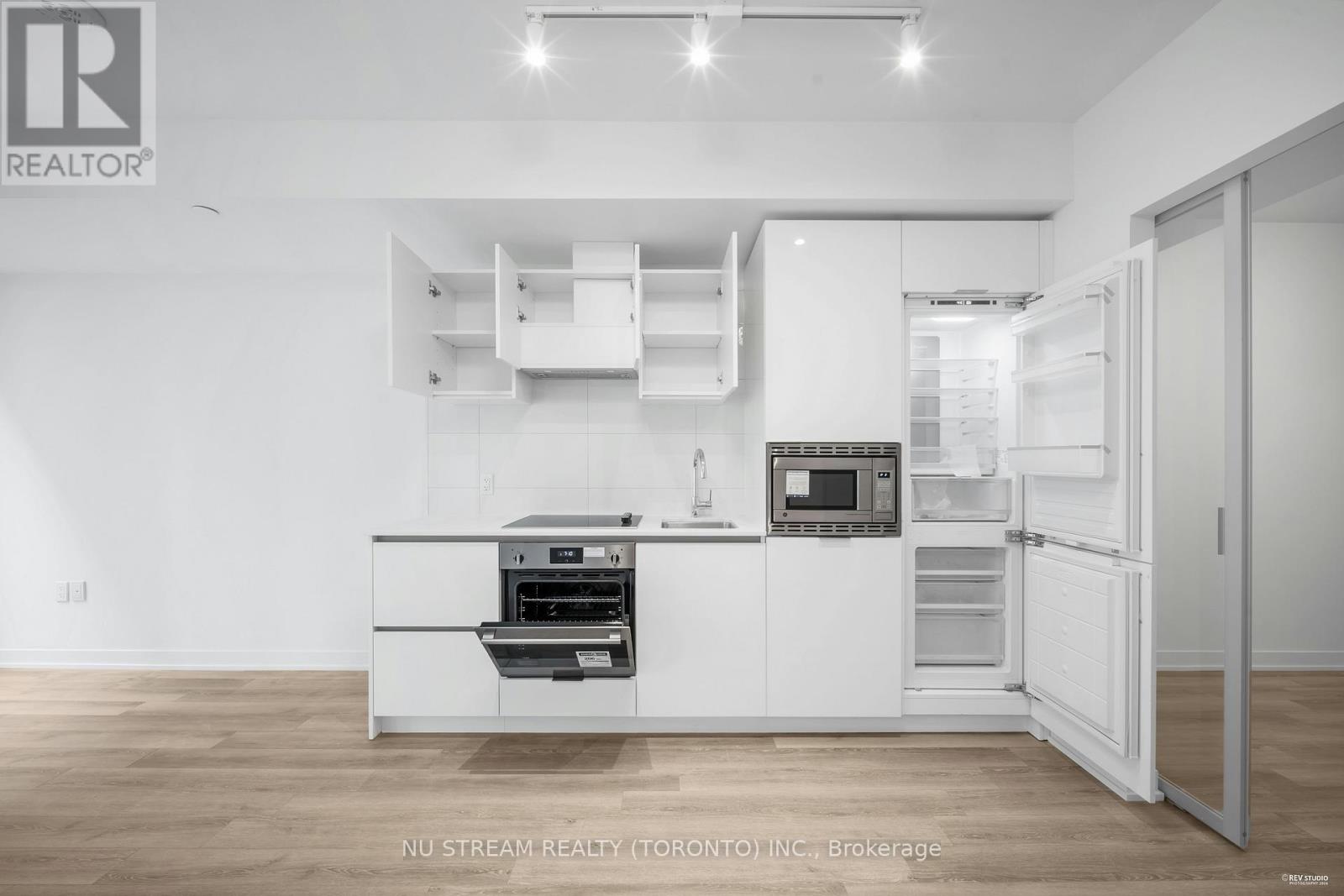 121 St Patrick Street, Toronto, Ontario  M5T 0B8 - Photo 21 - C9379336