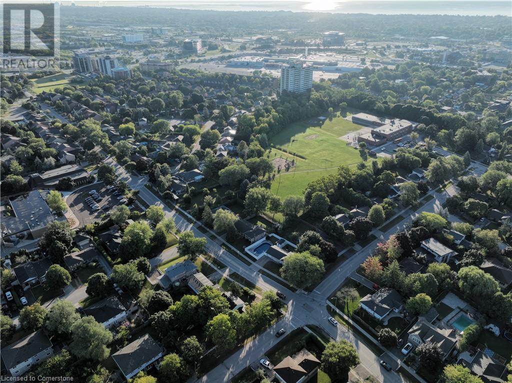 1306 NAPIER Crescent Oakville