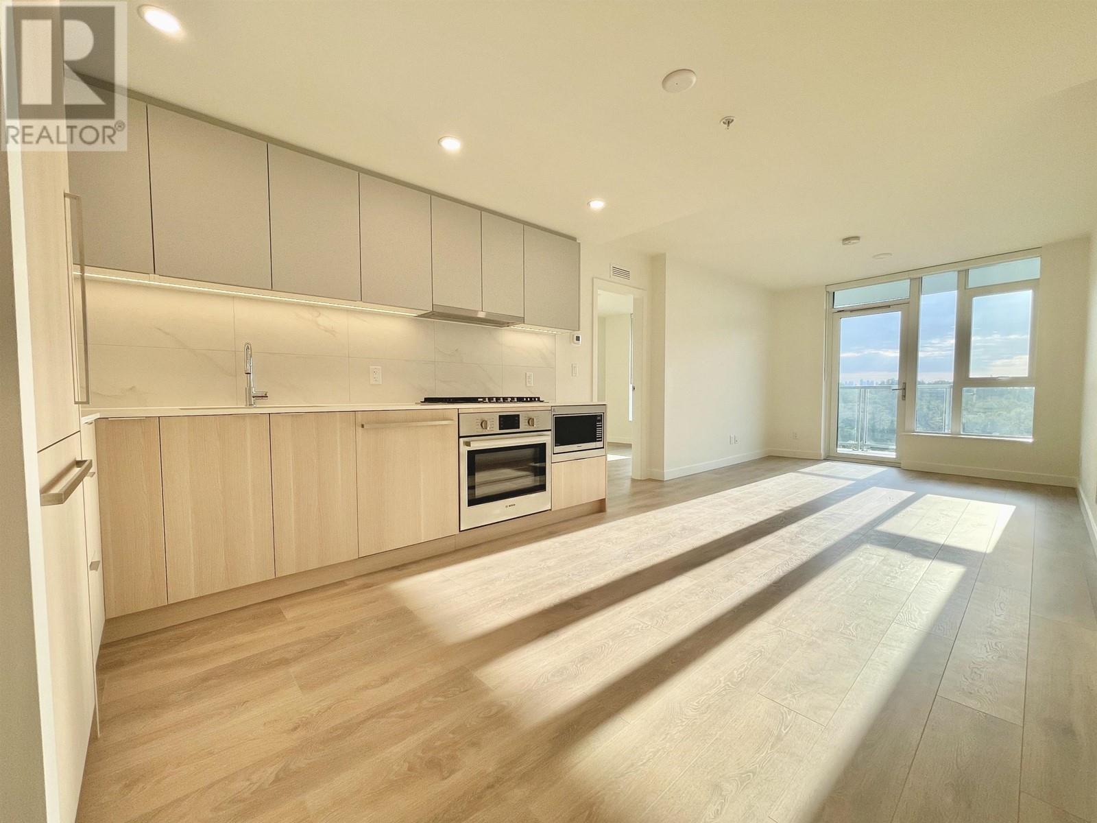 Property at 1603 308 ALDERSON AVENUE image 1
