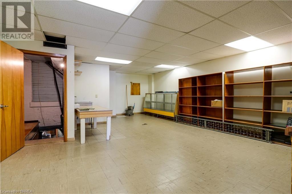 50-52 Grand River Street N, Paris, Ontario N3L 2M2 - Photo 34 - 40656243