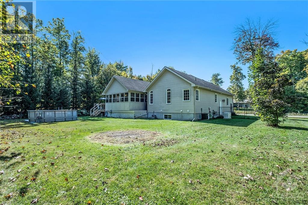 36 STONEWALK DRIVE Kemptville