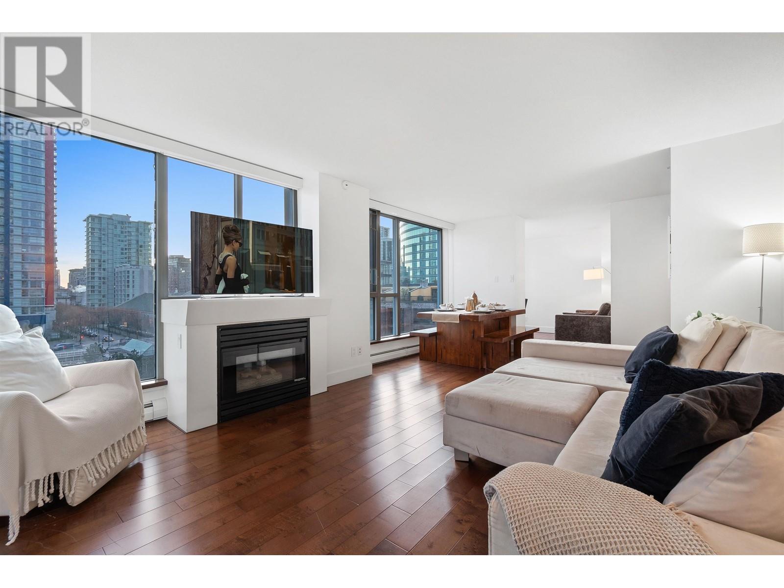 Listing Picture 23 of 31 : 904 183 KEEFER PLACE STREET, Vancouver / 溫哥華 - 魯藝地產 Yvonne Lu Group - MLS Medallion Club Member