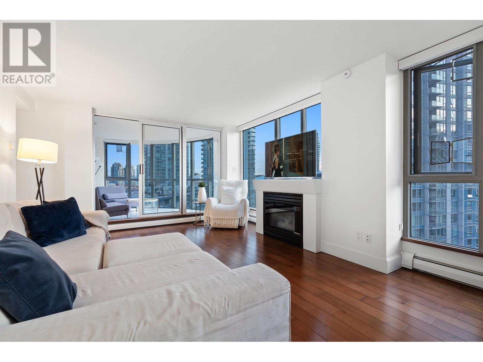 Listing Picture 25 of 31 : 904 183 KEEFER PLACE STREET, Vancouver / 溫哥華 - 魯藝地產 Yvonne Lu Group - MLS Medallion Club Member