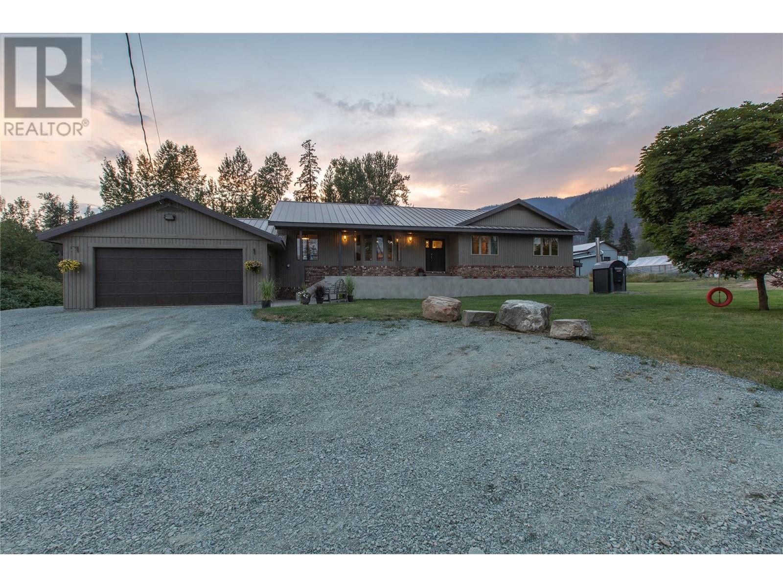 Property at 2523 Evans Road image 3