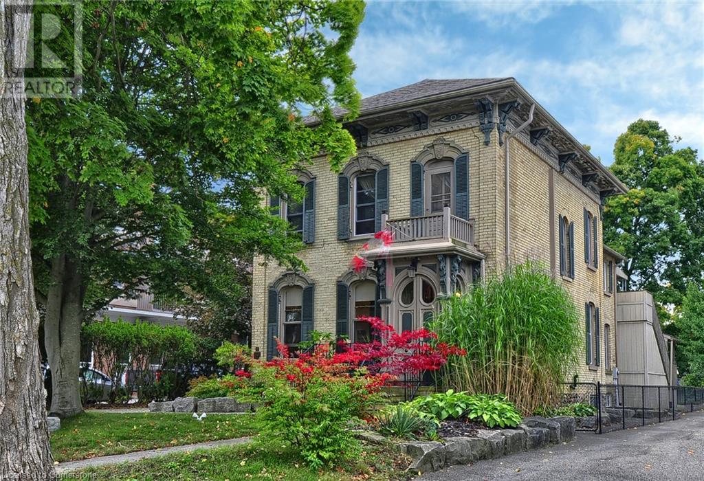 77 Light Street, Woodstock, Ontario  N4S 6G9 - Photo 1 - 40655564