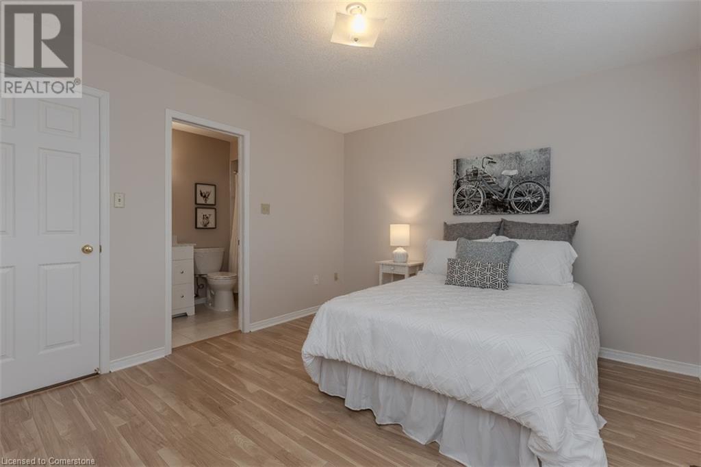 2025 Cleaver Avenue Unit# 33, Burlington, Ontario L7M 4H8 - Photo 33 - 40657179