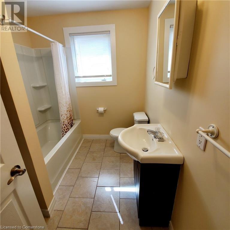 91 Centennial Parkway S Unit# U#2, Stoney Creek, Ontario  L8G 2C7 - Photo 13 - 40657028