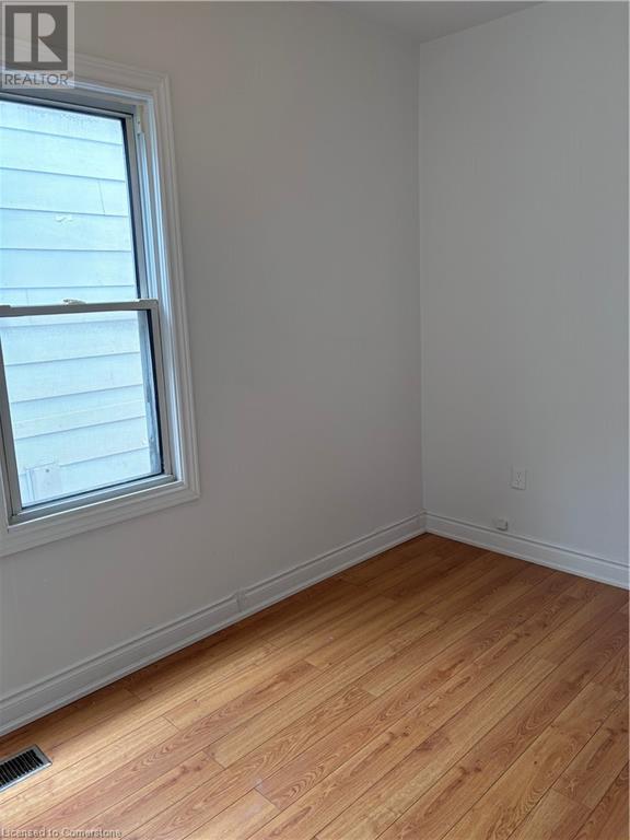 81 Beach Road Unit# Main Floor, Hamilton, Ontario L8L 3Z8 - Photo 5 - 40657208