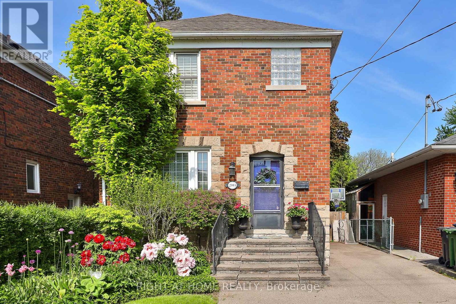 2103 Avenue Road, Toronto, Ontario  M5M 4A9 - Photo 22 - C9380037