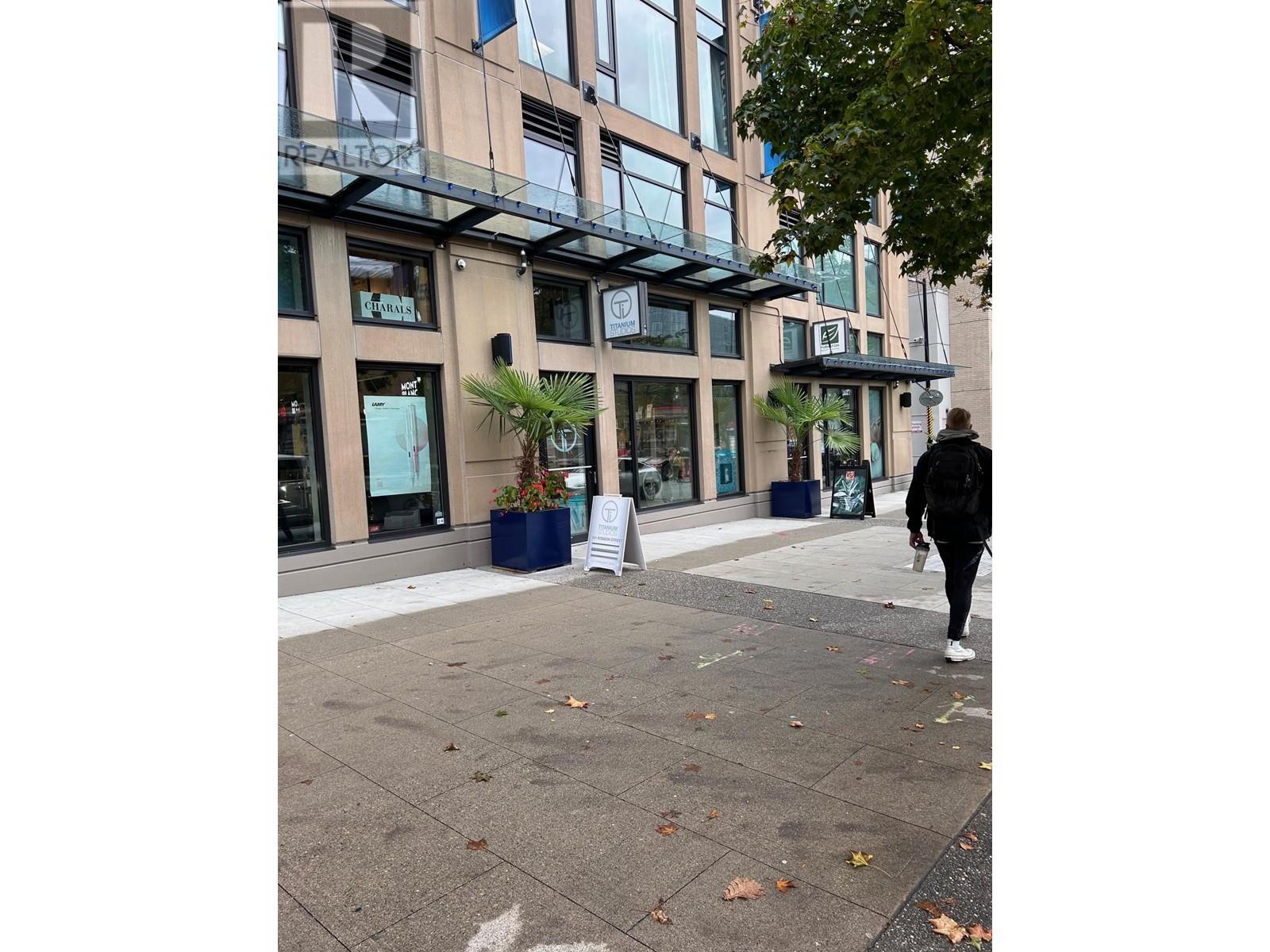 Property at 161 ROBSON STREET image 3