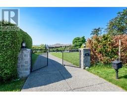 155 Willow Way, comox, British Columbia