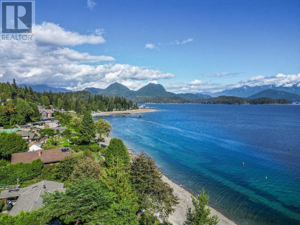 1124 Point Road, Gibsons, British Columbia  V0N 1V1 - Photo 37 - R2930837