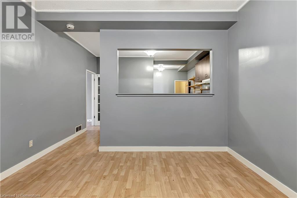 51 King Street N Unit# Upper, Waterloo, Ontario  N2J 2W9 - Photo 16 - 40653757