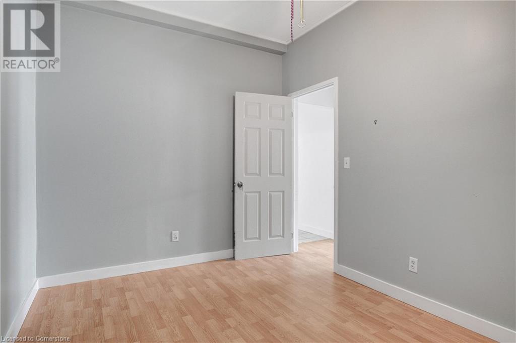 51 King Street N Unit# Upper, Waterloo, Ontario  N2J 2W9 - Photo 36 - 40653757