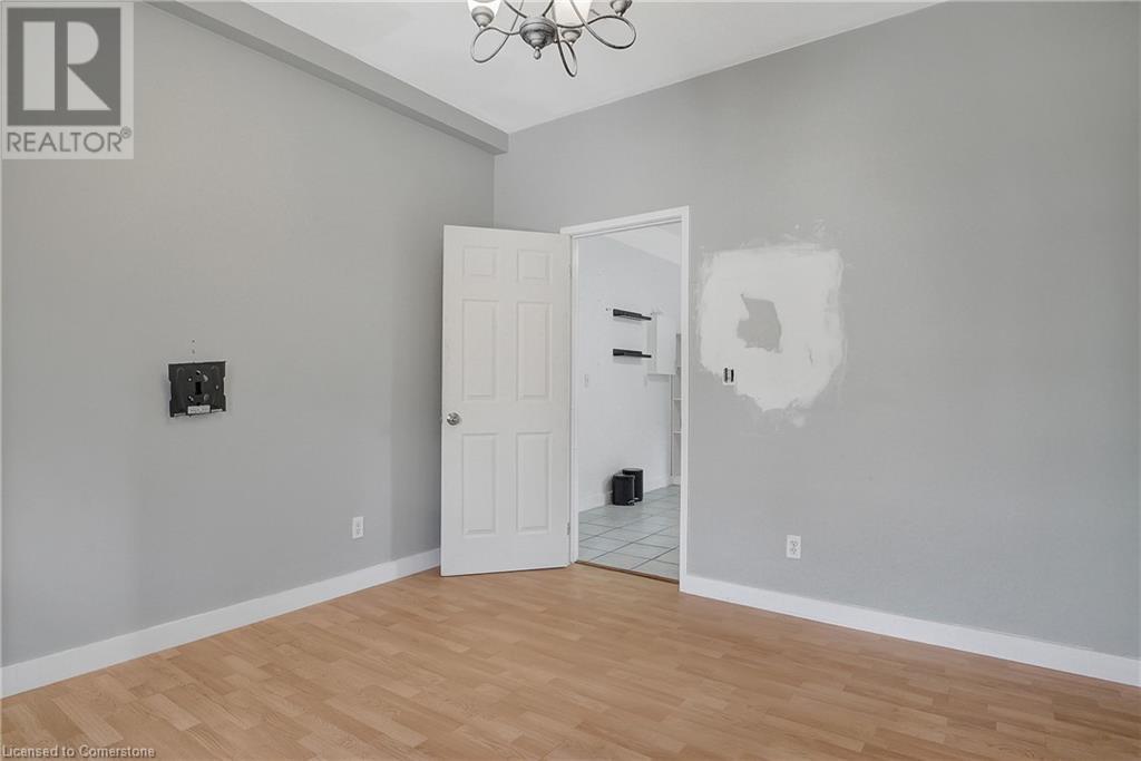 51 King Street N Unit# Upper, Waterloo, Ontario  N2J 2W9 - Photo 40 - 40653757